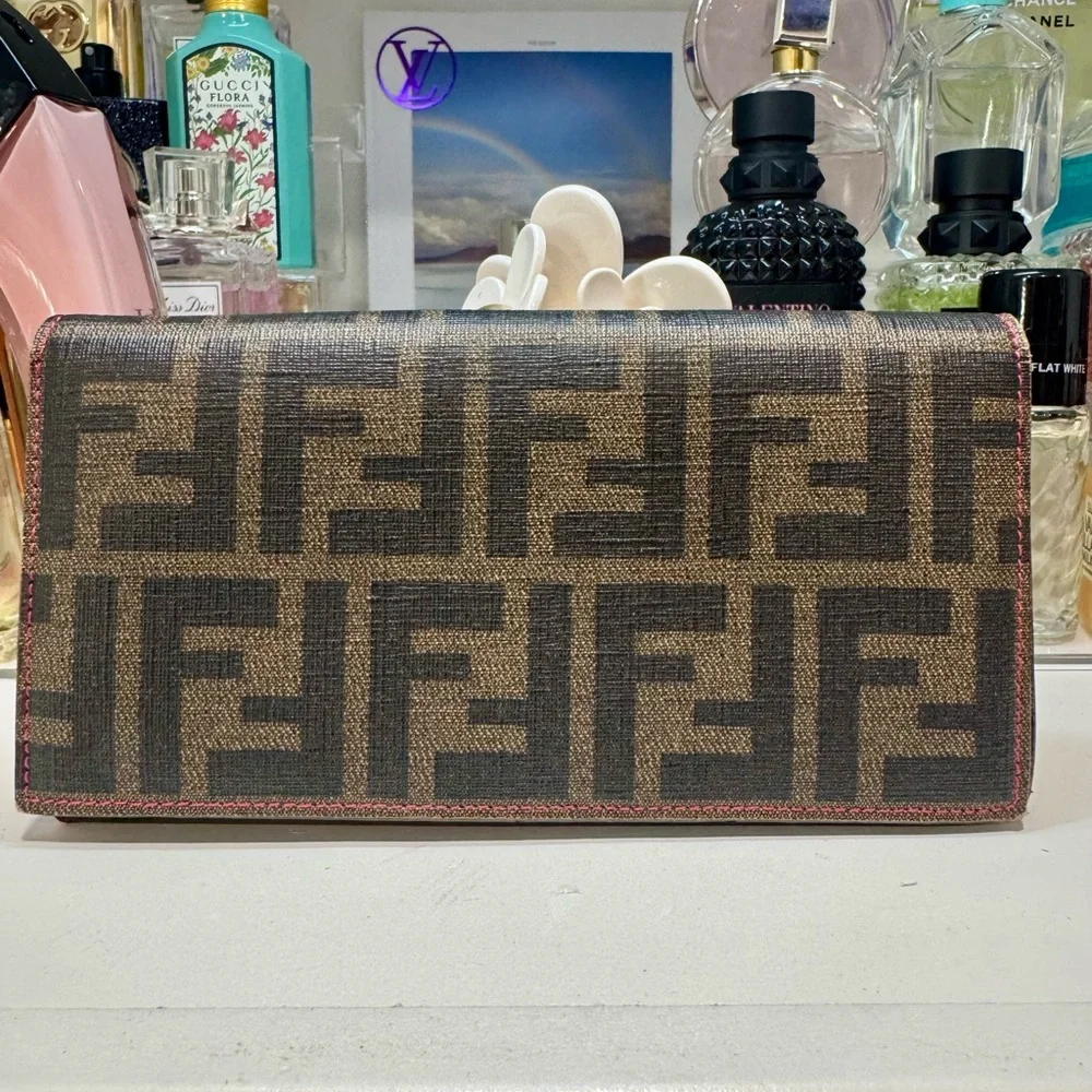 Fendi Zucca Wallet - Picture 1 of 13